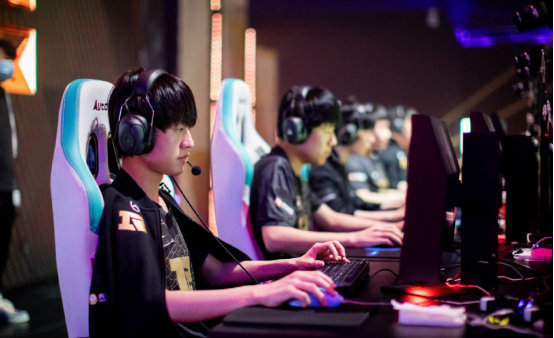 期效力中超 期效力中超