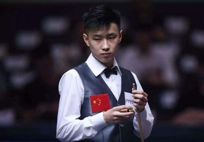 场上不仅需 场上不仅需